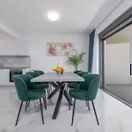 Menalo Elegance 4*