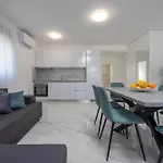 Menalo Elegance 4* Zaton (Zadar)