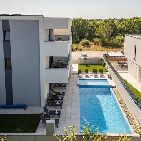 Menalo Elegance 4*