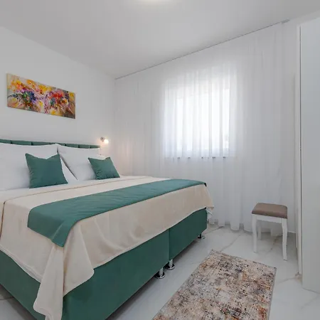 Menalo Elegance Apart Otel 4*