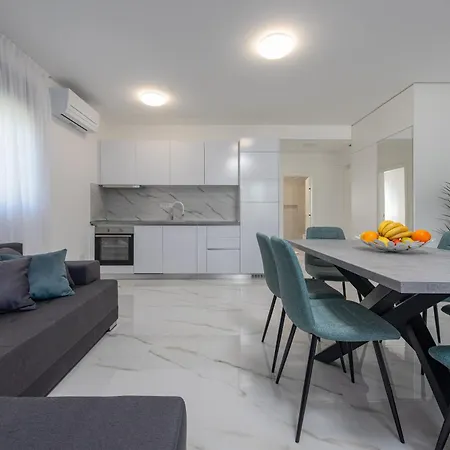 Menalo Elegance 4* Zaton (Zadar)